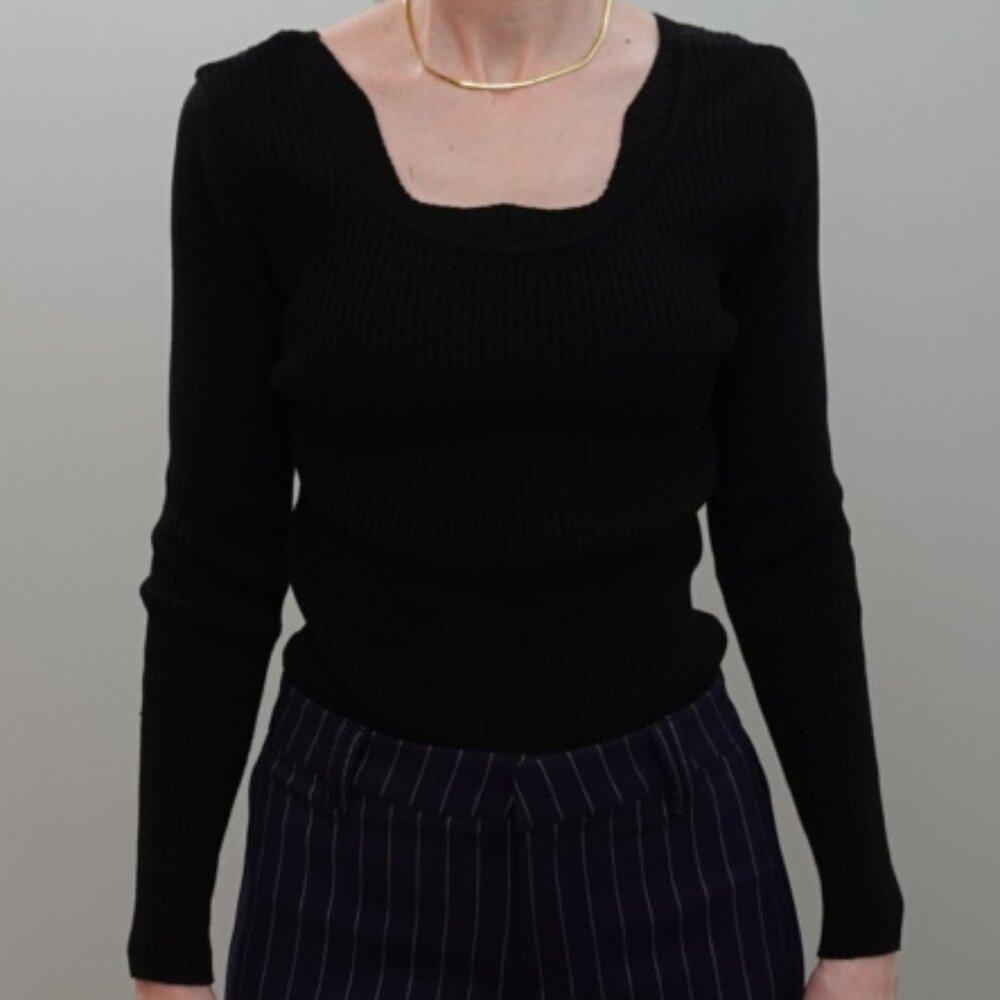 Cream & Black Basic Knit Sweaters / 2 Sweaters - image 6